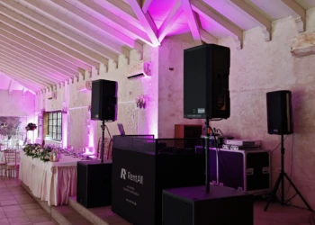 dj pult ozvucenje rcf sateliti rcf basovi full sound system kompletan sistem ozvucenja